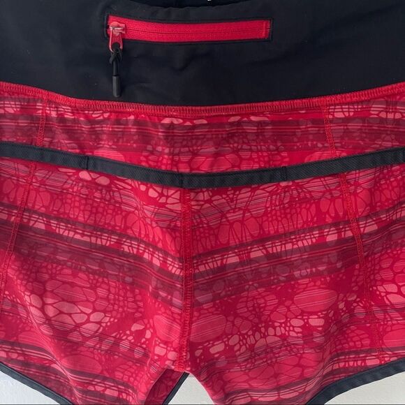 Lululemon Run Speed Short Make Davie Run Crazy Print Black Rare Unicorn Size 2 - Picture 5 of 9